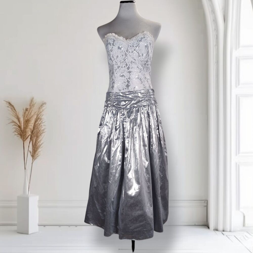 Scott McClintock Drop Waist Formal Dress Size 8 Strapless Lace Metallic Silver